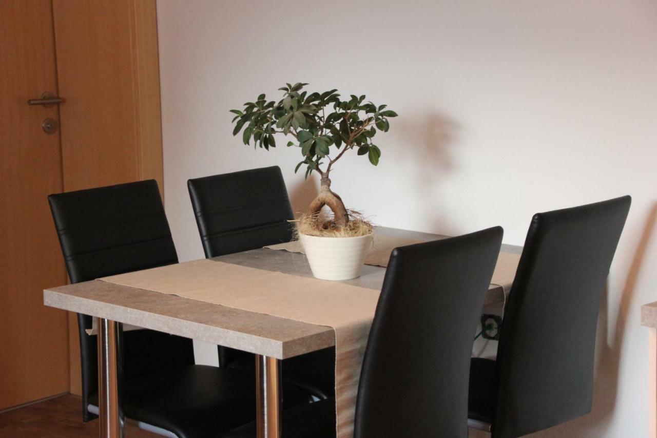 Apartment Warmuth Tropolach Exterior photo
